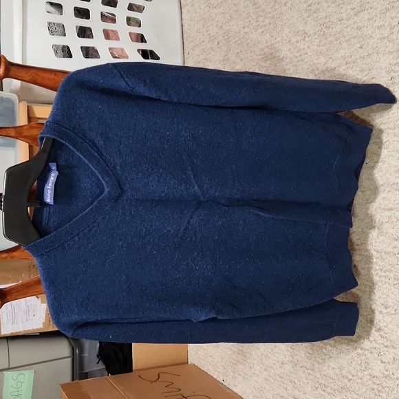 $5☃️Burno Ferraro Navy Vneck Fine Merno Wool Sweater Large - Picture 2 of 7